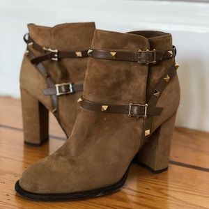Valentino Shoes - Valentino Rockstud Suede Ankle Boots Valentino Shoes - Valentino Rockstud Suede Ankle Boots